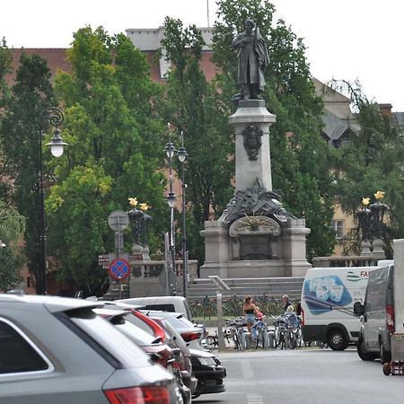 Stare Miasto - Trebacka Варшава Екстер'єр фото